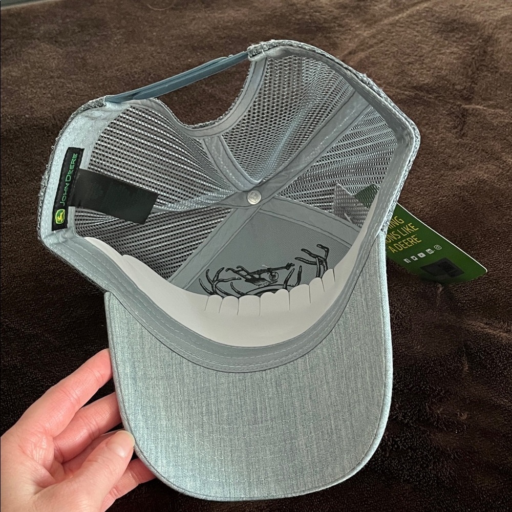 John Deere SnapBack hat with tire pattern - Picture 4 of 6